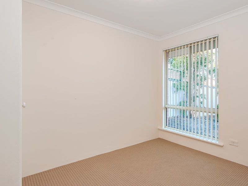 4 Cluelow Rise, Leeming WA 6149