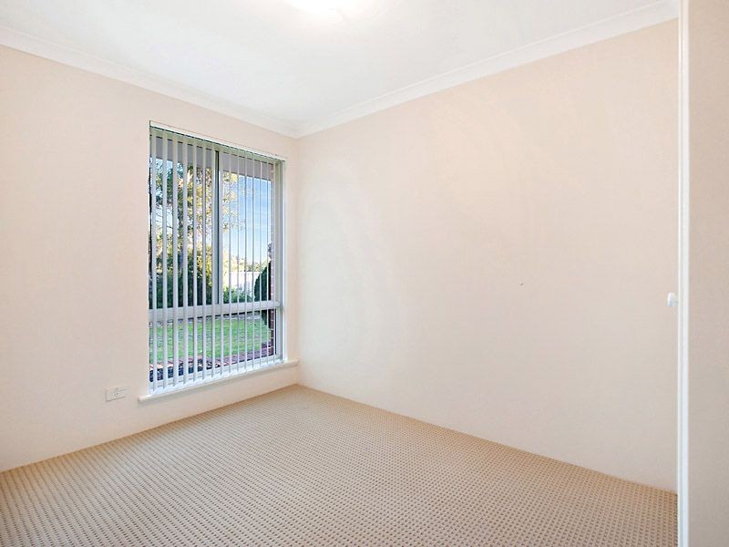 4 Cluelow Rise, Leeming WA 6149