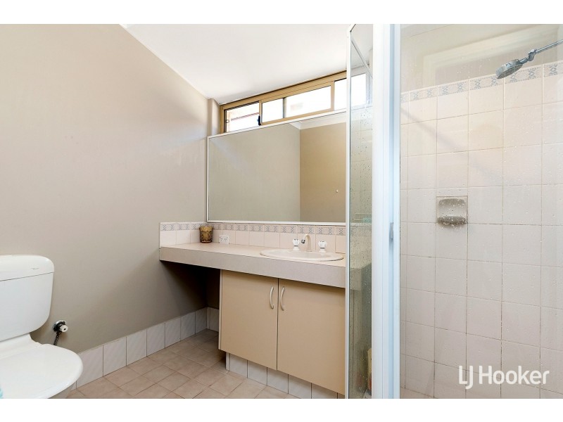4 Heatherlea Parkway, Leeming WA 6149