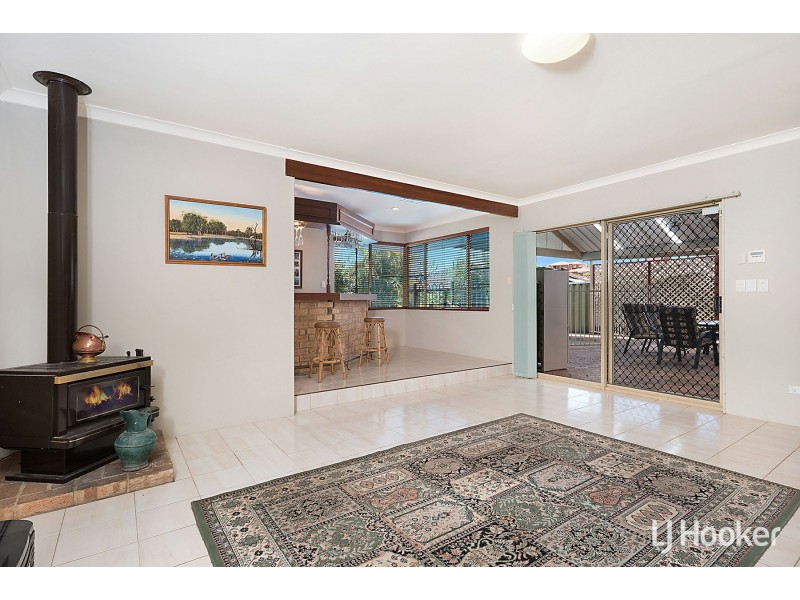 4 Heatherlea Parkway, Leeming WA 6149