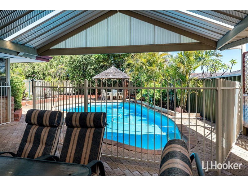 4 Heatherlea Parkway, Leeming WA 6149