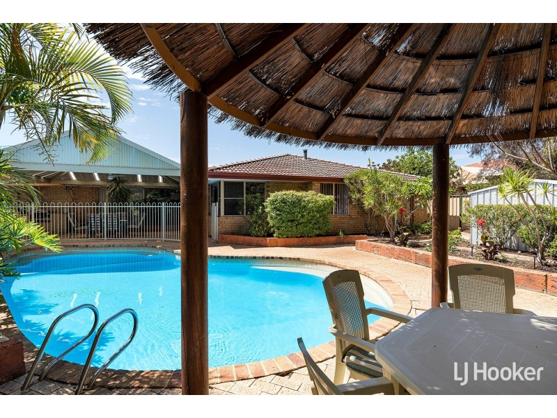 4 Heatherlea Parkway, Leeming WA 6149