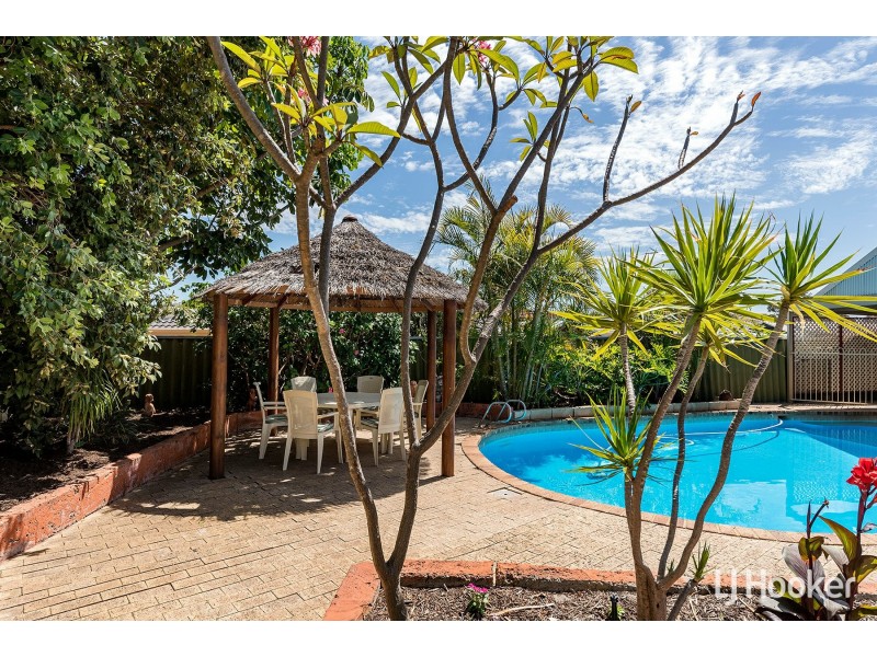 4 Heatherlea Parkway, Leeming WA 6149