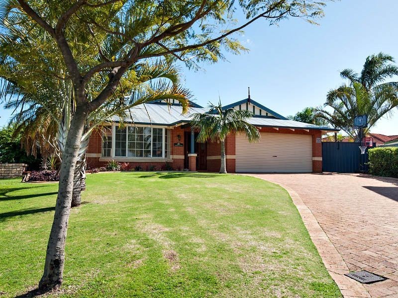 11 Evergreen Court, Leeming WA 6149