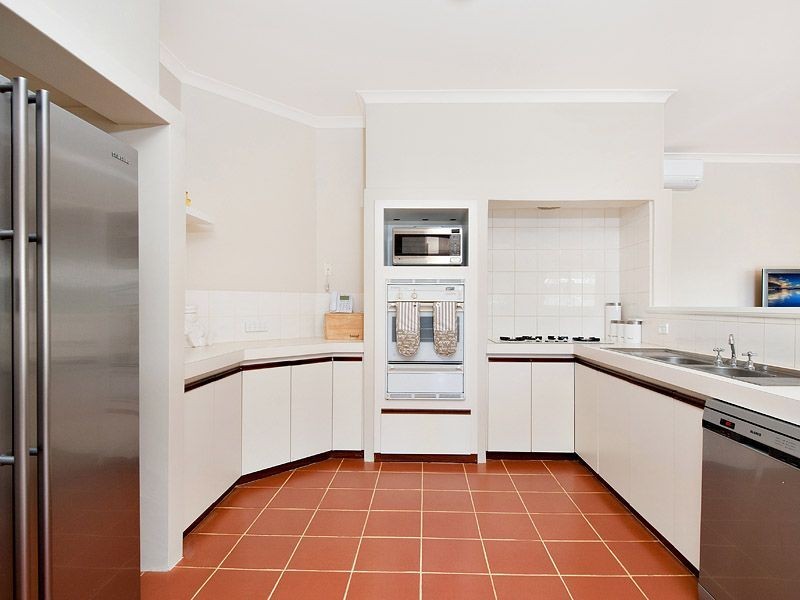 11 Evergreen Court, Leeming WA 6149