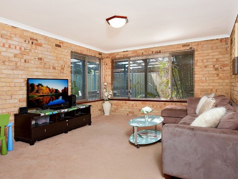 11 Evergreen Court, Leeming WA 6149