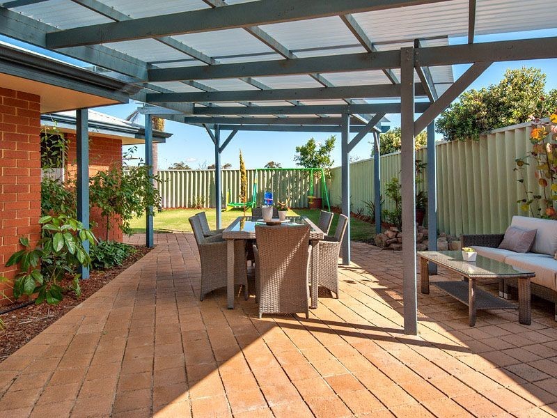 11 Evergreen Court, Leeming WA 6149