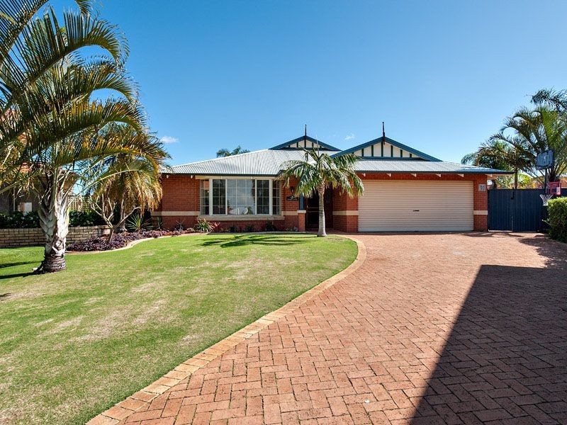 11 Evergreen Court, Leeming WA 6149