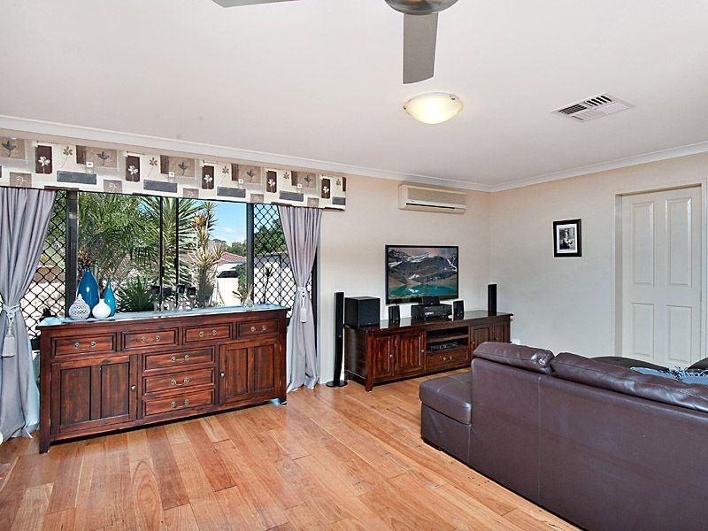 27 Cardinal Crescent, Leeming WA 6149