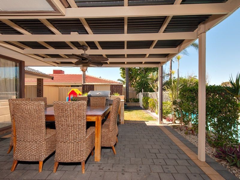 27 Cardinal Crescent, Leeming WA 6149