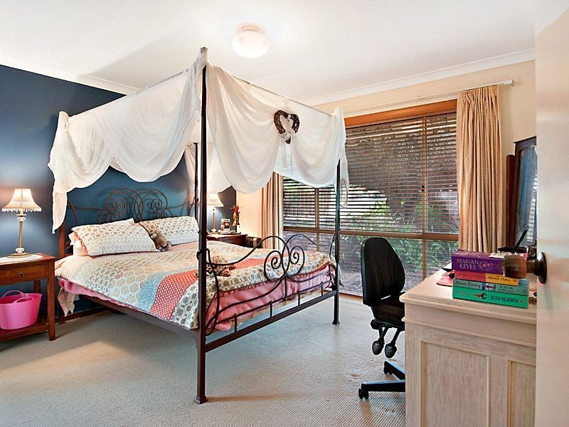 3 Hillock Circle, Leeming WA 6149