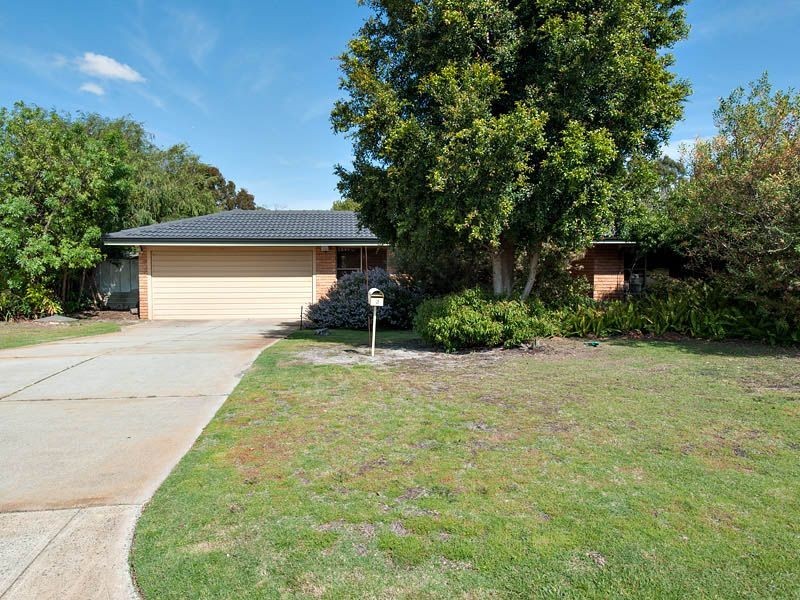 3 Hillock Circle, Leeming WA 6149