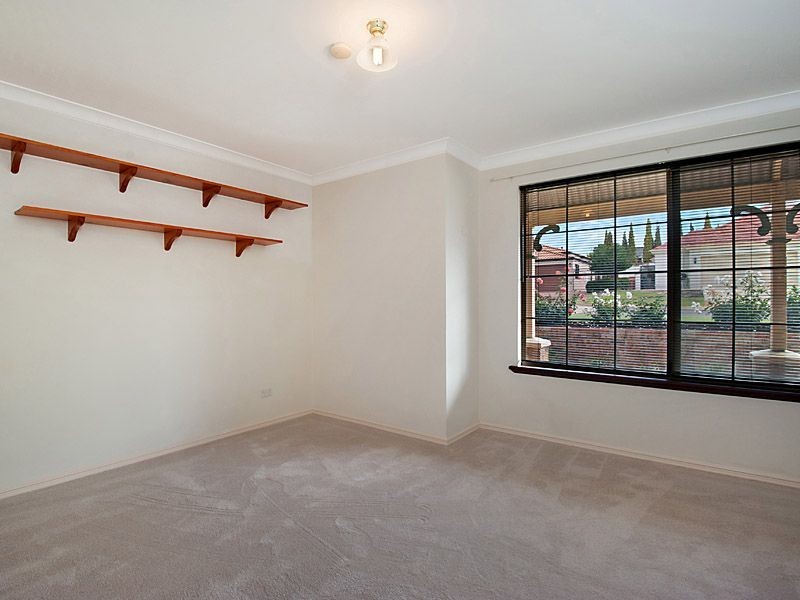 5 Coolum Mews, Jandakot WA 6164