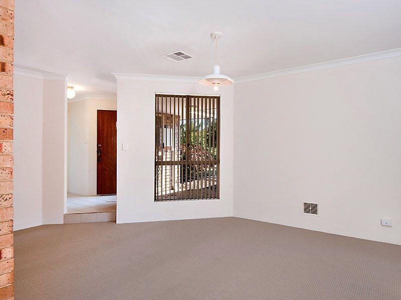 20 Gwalia Place, Bibra Lake WA 6163