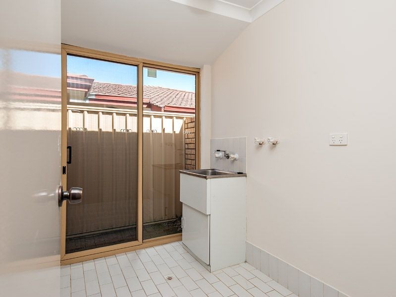 20 Gwalia Place, Bibra Lake WA 6163