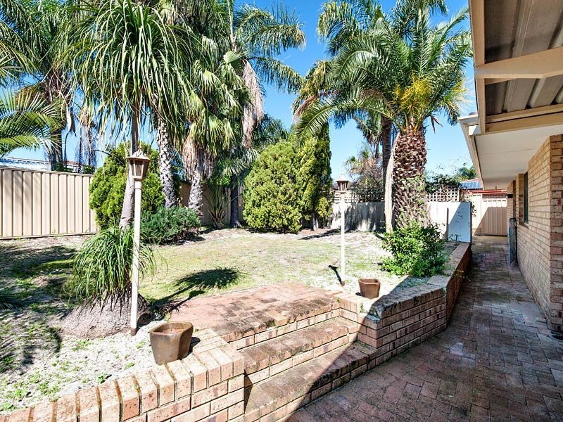 20 Gwalia Place, Bibra Lake WA 6163