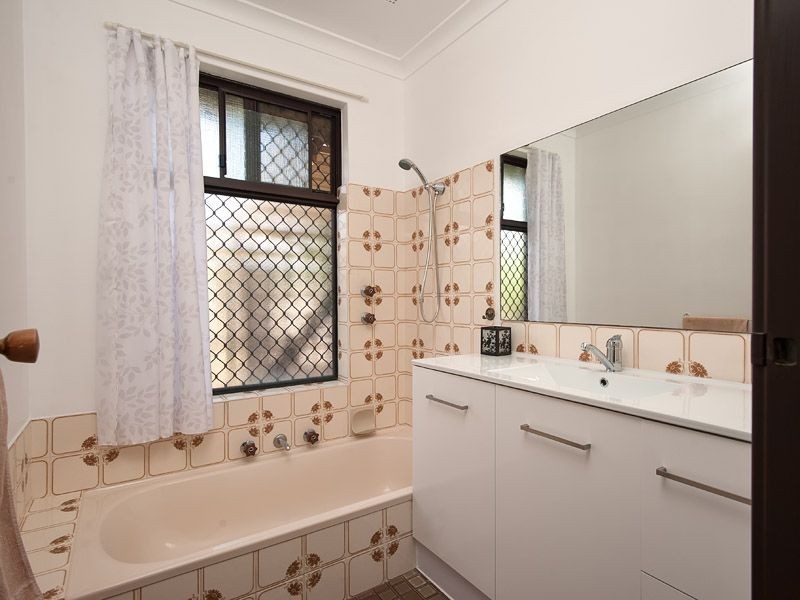 5B Foley Court, Leeming WA 6149