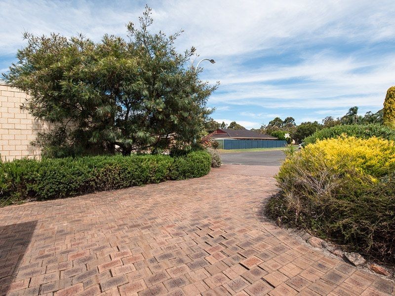 5B Foley Court, Leeming WA 6149