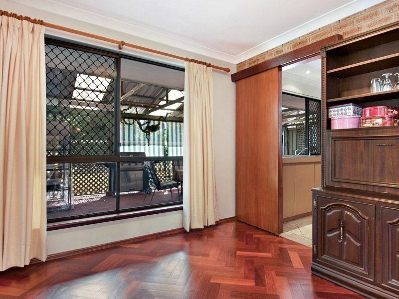 15 Matthew Avenue, Leeming WA 6149