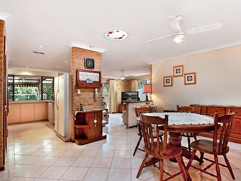 15 Matthew Avenue, Leeming WA 6149