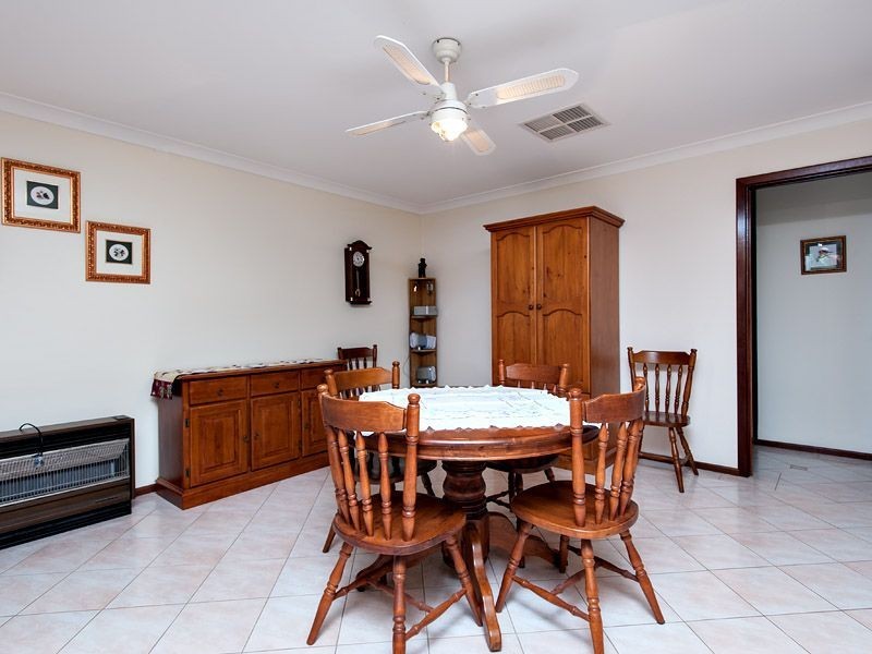 15 Matthew Avenue, Leeming WA 6149