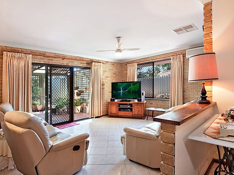 15 Matthew Avenue, Leeming WA 6149