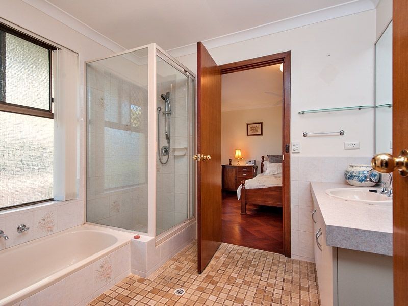 15 Matthew Avenue, Leeming WA 6149