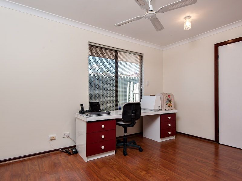 15 Matthew Avenue, Leeming WA 6149