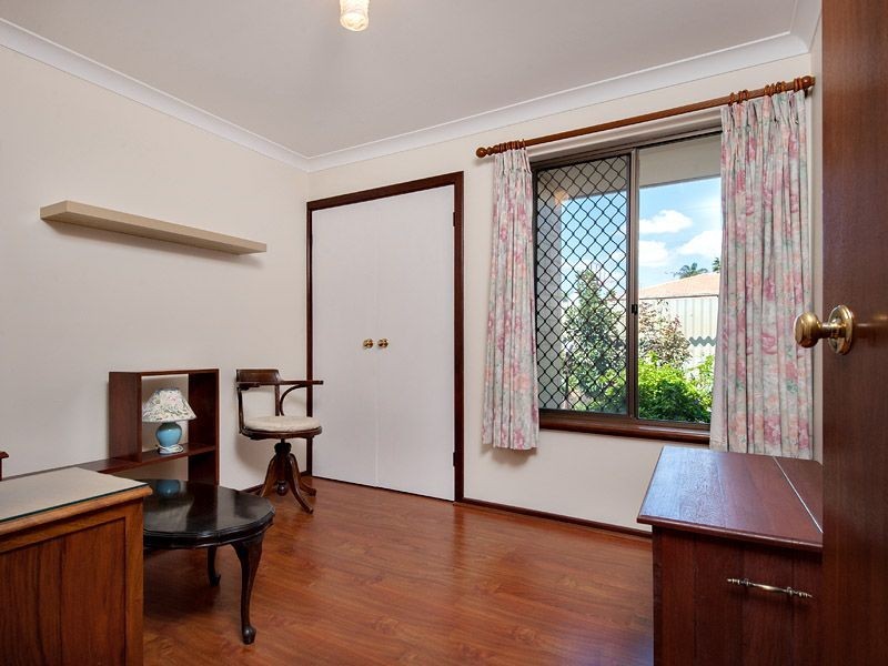 15 Matthew Avenue, Leeming WA 6149