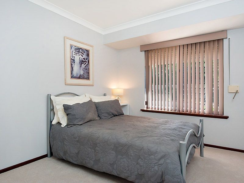 14 Crago Road, Leeming WA 6149