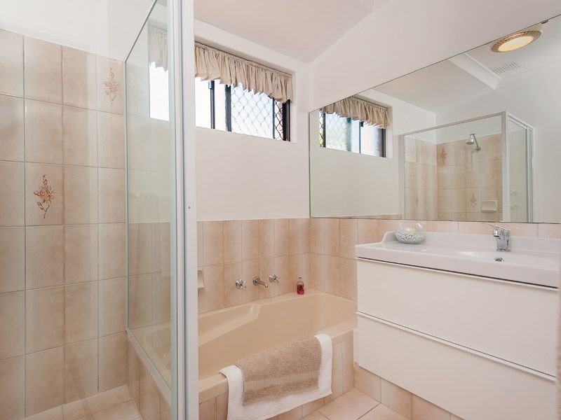 14 Crago Road, Leeming WA 6149