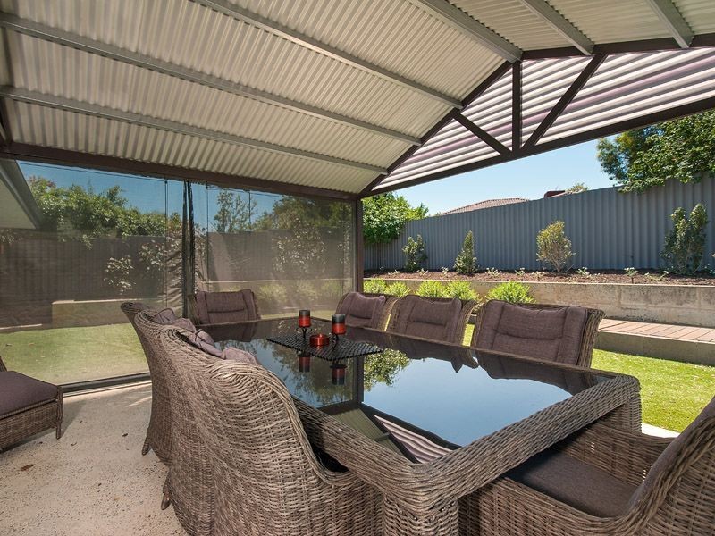 21 Gladstone Road, Leeming WA 6149