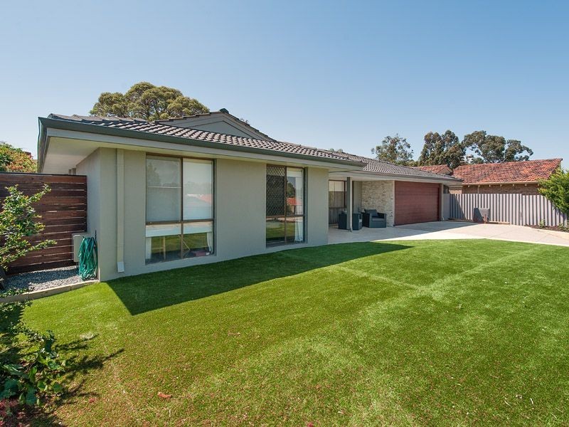 21 Gladstone Road, Leeming WA 6149