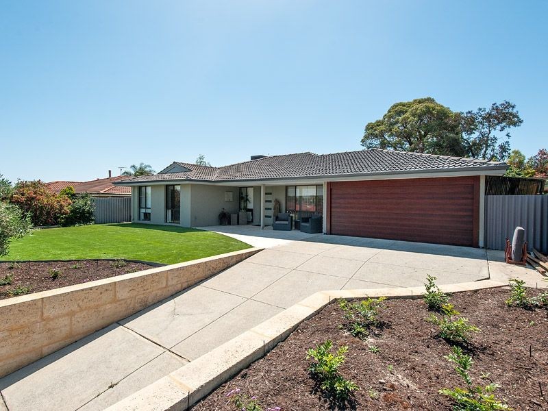 21 Gladstone Road, Leeming WA 6149
