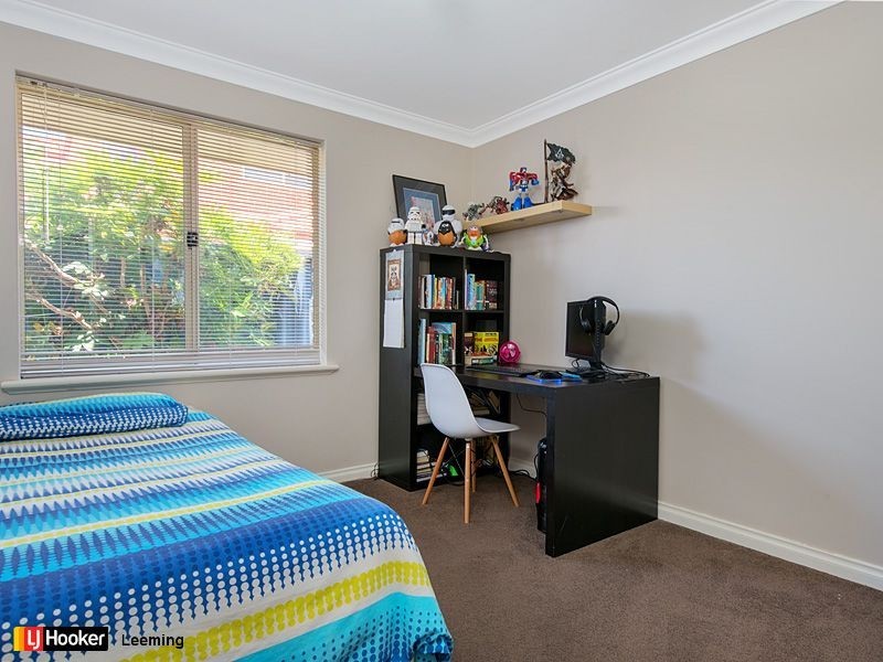 7 Greenlea Rise, Leeming WA 6149