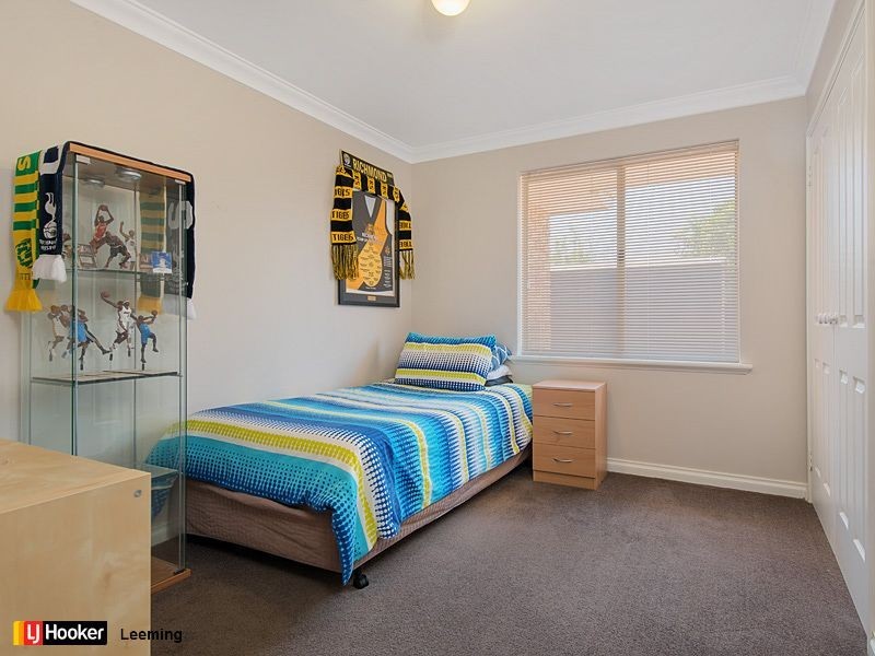 7 Greenlea Rise, Leeming WA 6149