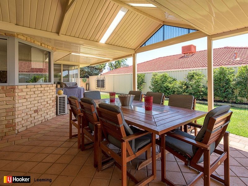 7 Greenlea Rise, Leeming WA 6149