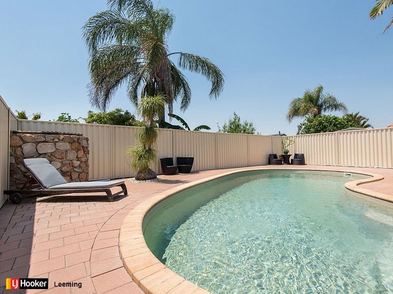 7 Greenlea Rise, Leeming WA 6149