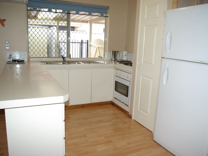 118 Brenchley Drive, Atwell WA 6164