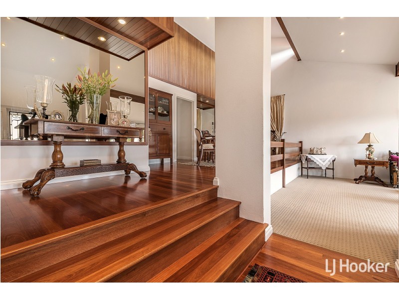 11 Timbrell Way, Leeming WA 6149