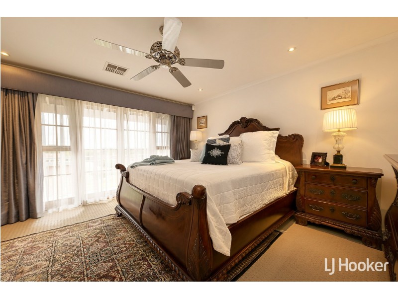 11 Timbrell Way, Leeming WA 6149