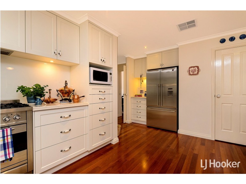 11 Timbrell Way, Leeming WA 6149