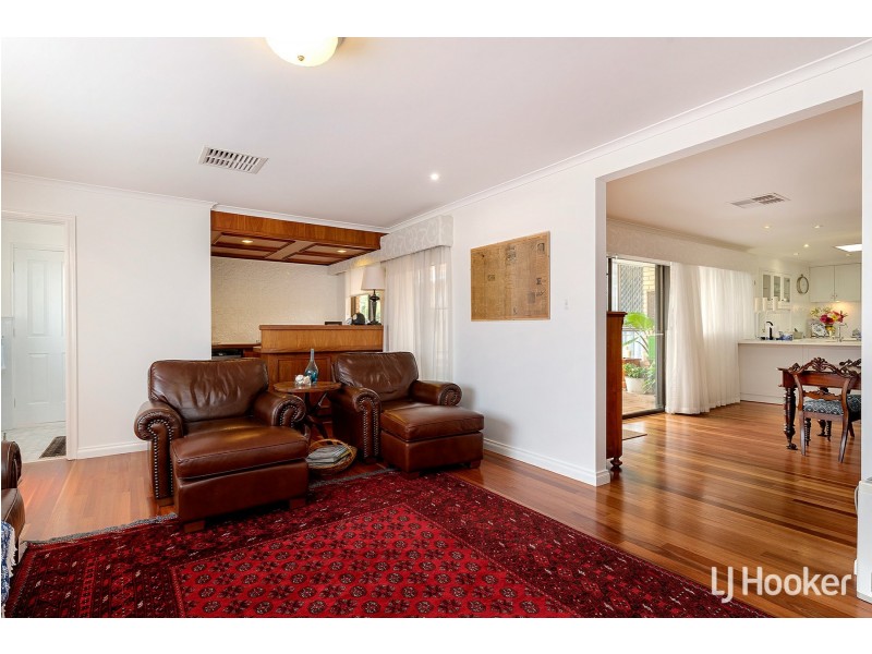 11 Timbrell Way, Leeming WA 6149