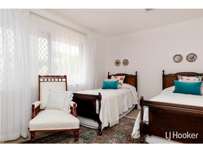 11 Timbrell Way, Leeming WA 6149