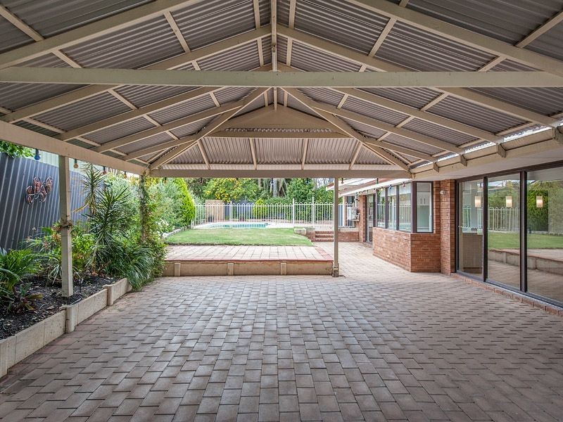 30 Shea Grove, Leeming WA 6149