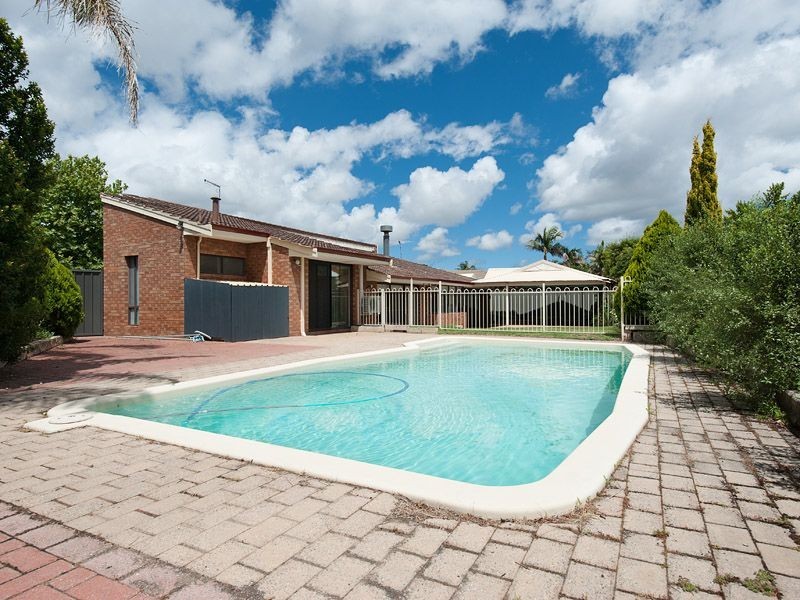 30 Shea Grove, Leeming WA 6149