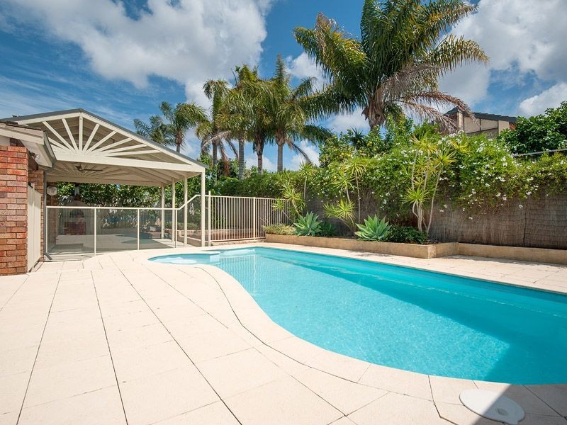 39 Gracechurch Crescent, Leeming WA 6149