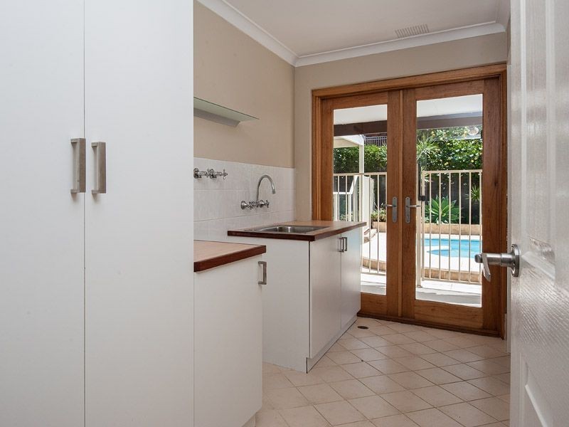 39 Gracechurch Crescent, Leeming WA 6149