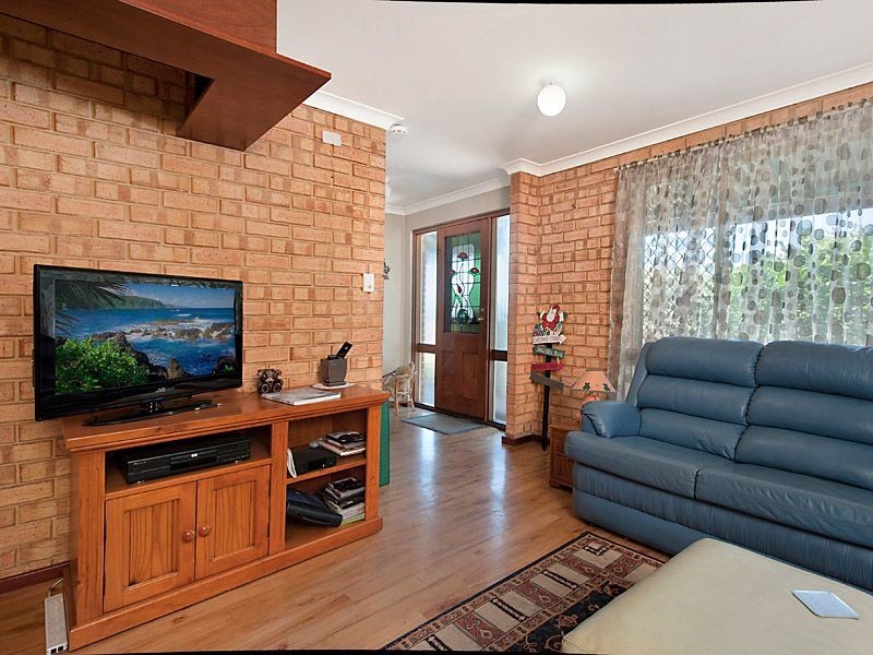 7 Rae Place, Leeming WA 6149