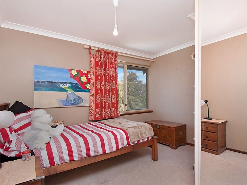 7 Rae Place, Leeming WA 6149